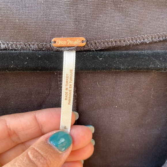 FREE PEOPLE Black Cotton Long Sleeve Oversized Lace Up Top, Sz L - Picture 8 of 10